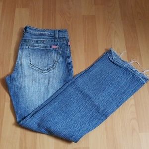 Juniors frayed jean